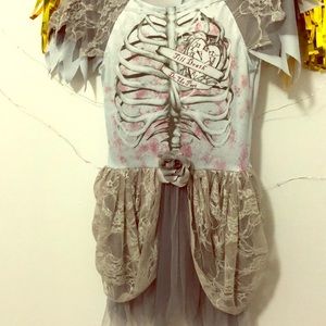I’m selling a skeleton costume wedding edition